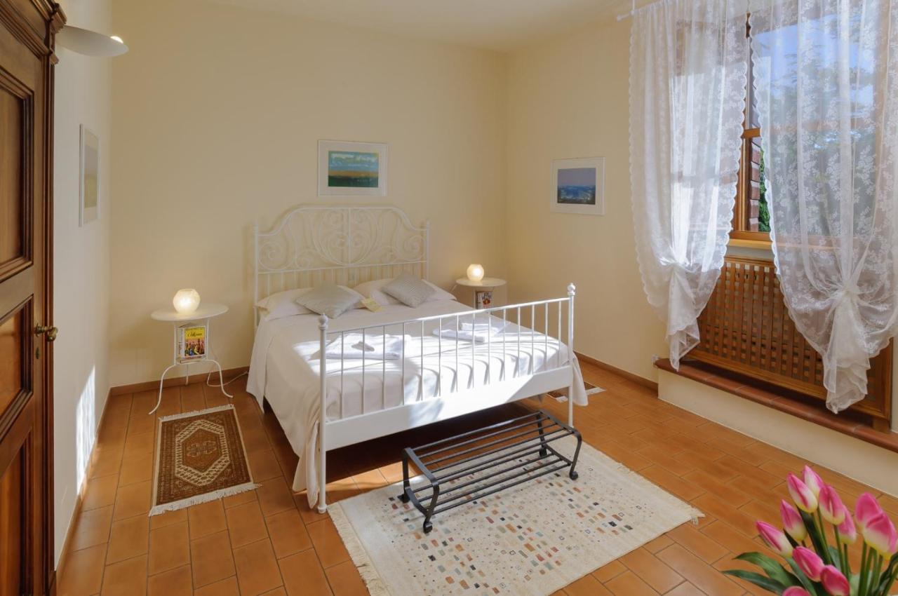 Convento Di San Francesco Mondaino Bed & Breakfast Ruang foto