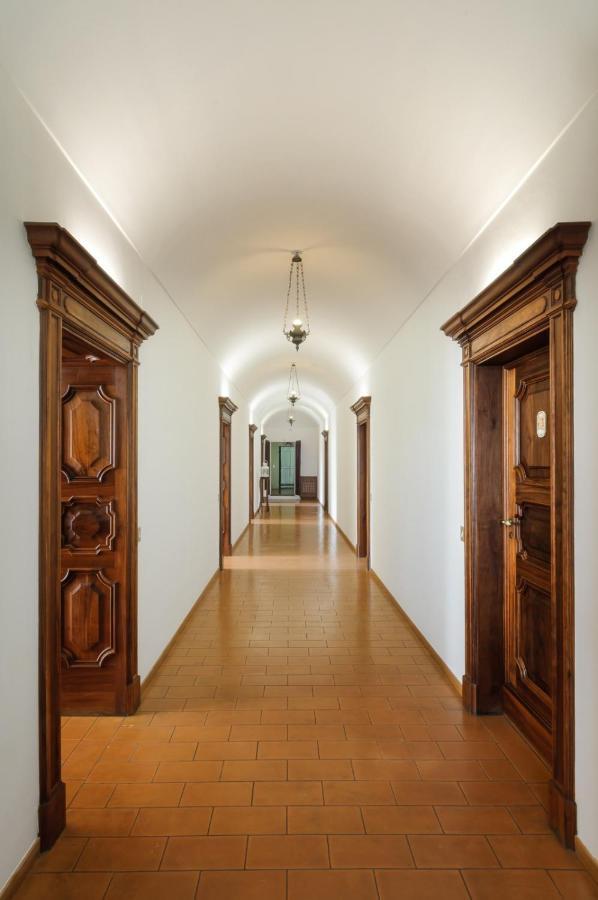 Convento Di San Francesco Mondaino Bed & Breakfast Ruang foto