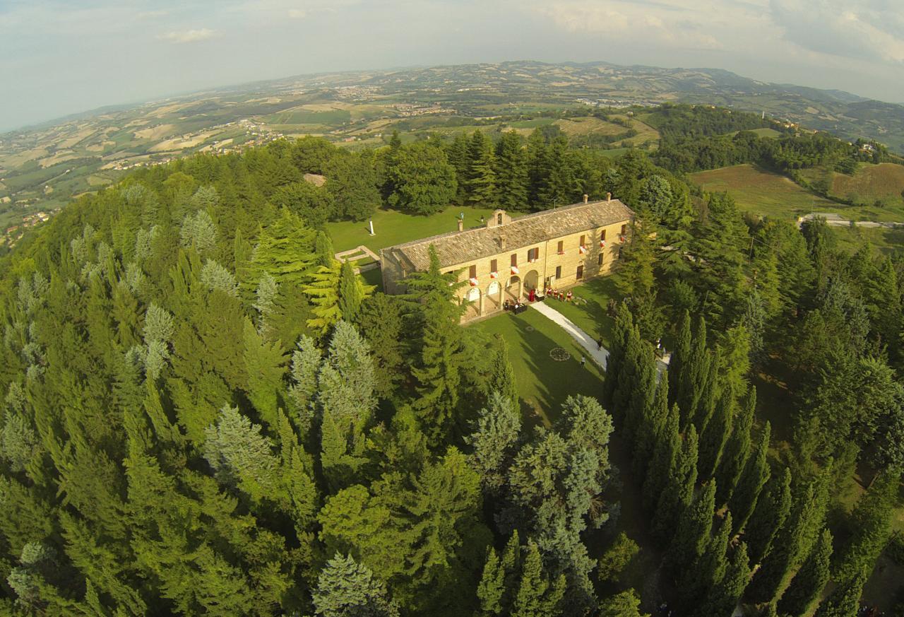 Convento Di San Francesco Mondaino Bed & Breakfast Bagian luar foto