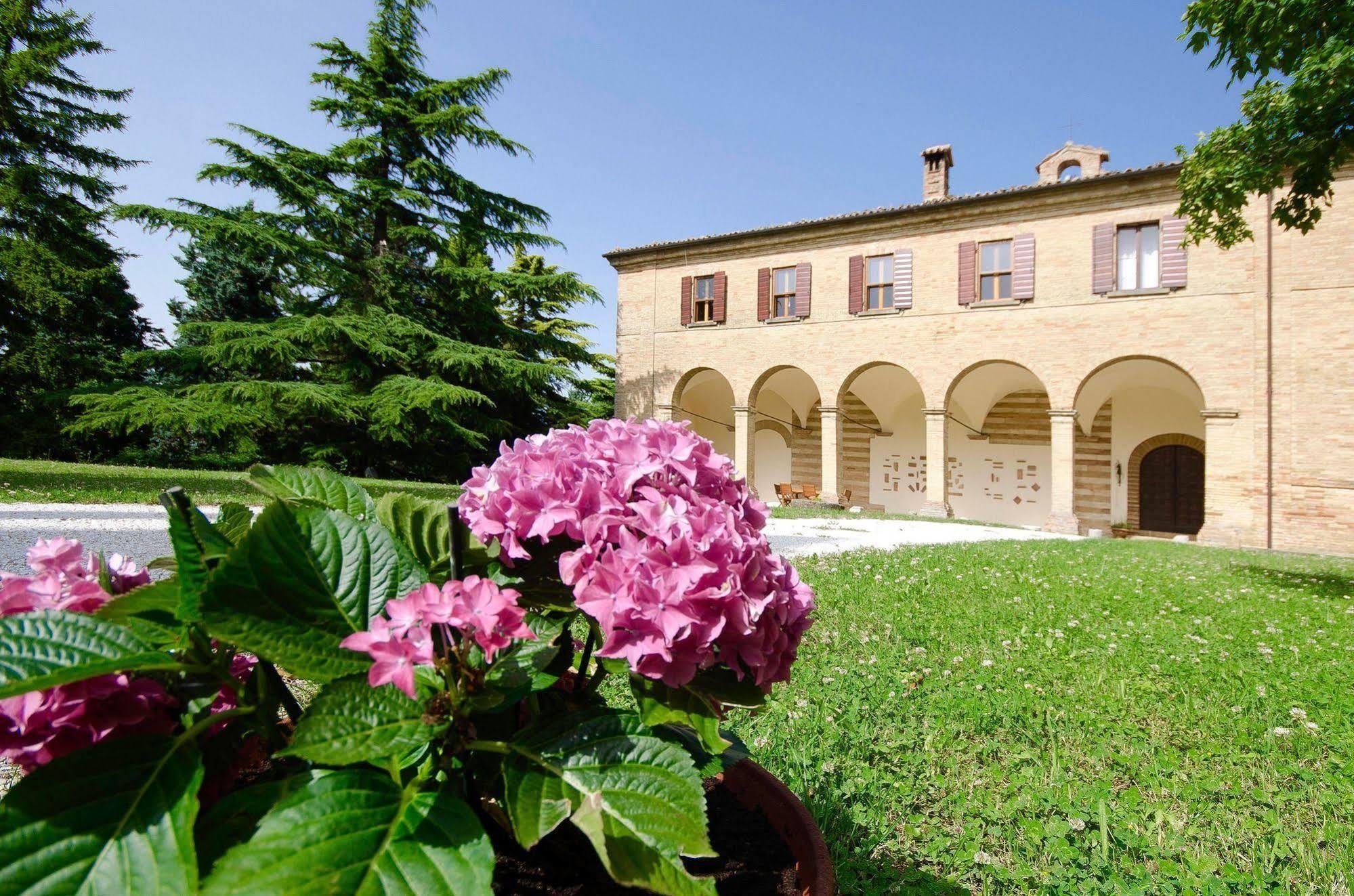 Convento Di San Francesco Mondaino Bed & Breakfast Bagian luar foto